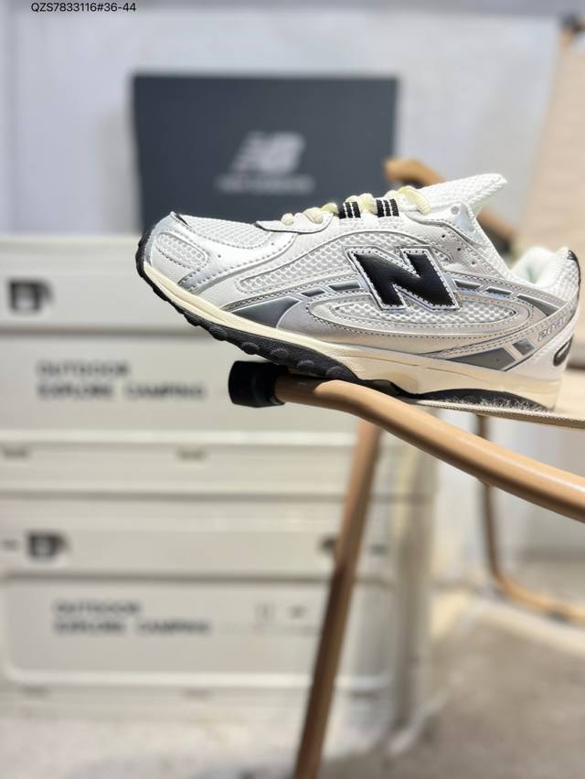 New Balance 204L Thin-Sole Shoes with Leather Laces and Miu-style Shock Absorpti