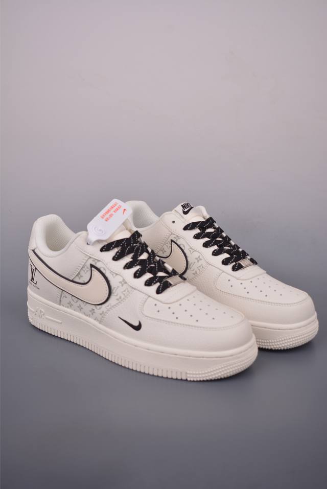 Nike Air Force 1 Low Lv co-branded Original last and original cardboard to creat