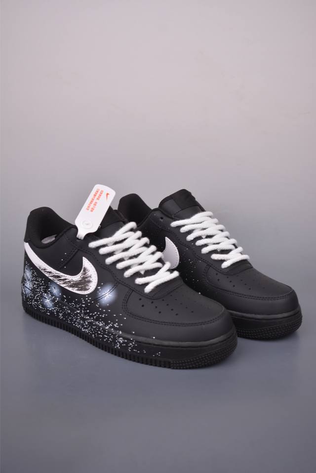 Nike Air Force 1 Low Black SpaceOriginal last and original cardboard create a pu