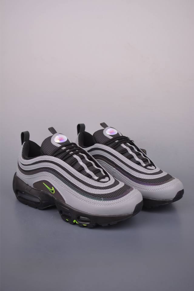 Nike Air Max 95 original versionTrendy and versatile air cushioned jogging shoes