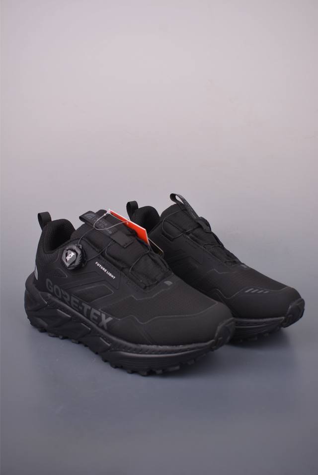 The North Face Outdoor sports and leisure mountaineering and cross-country hikin