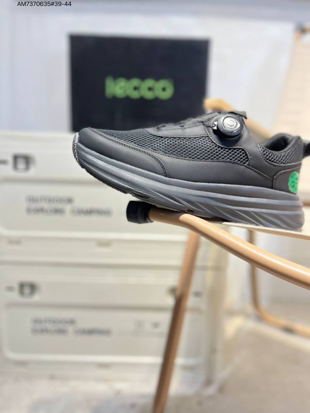 Ecco men's shoes are lightweight, breathable, comfortable, and durable. Skin-fri