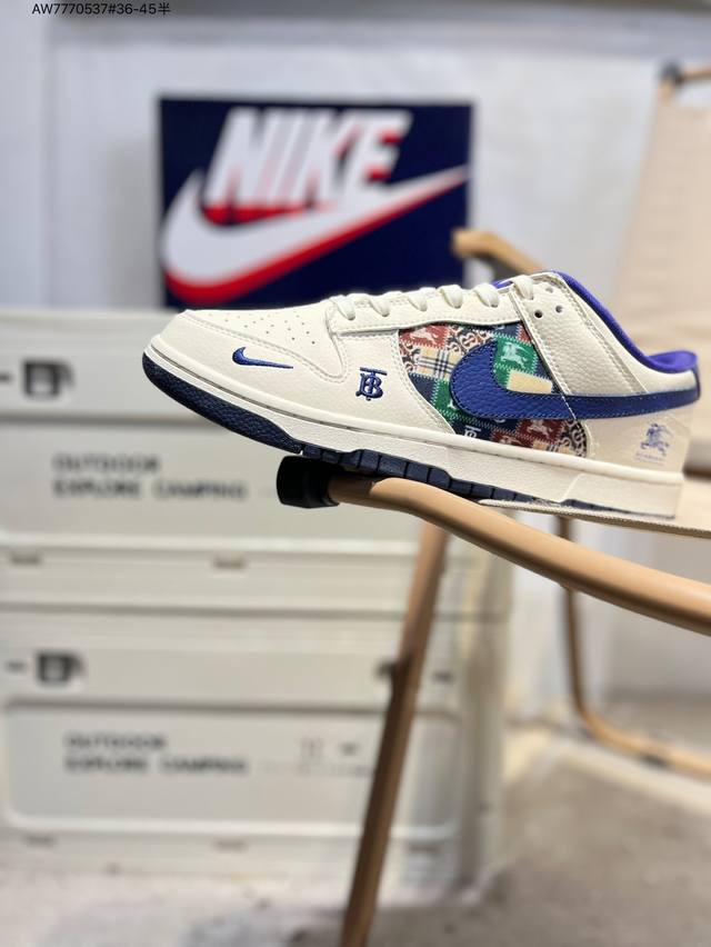 The North Face x Nike SB Dunk Low, a highly recommended new colorway from a lea