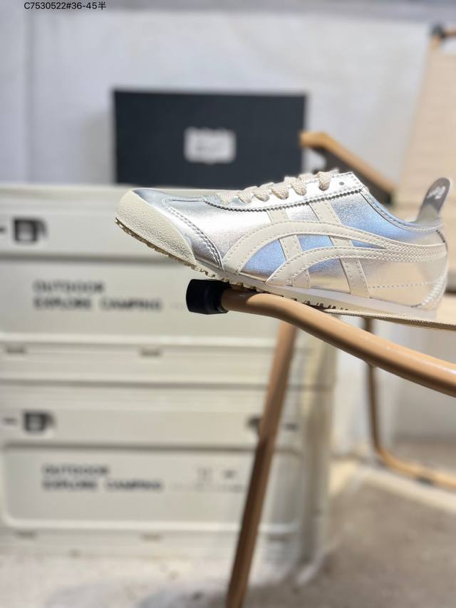 Onitsuka Tiger Mexico 66 Sd. This upgraded version of the Onitsuka Tiger Mexico