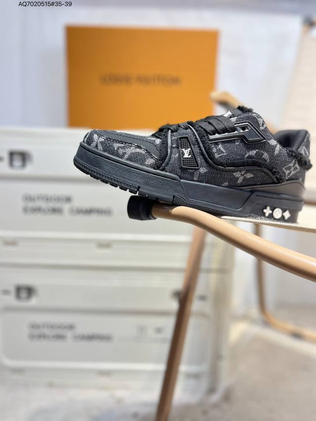 Louis Vuitton LV Louis Vuitton sneakers new LV Trainer sneakers in the latest co