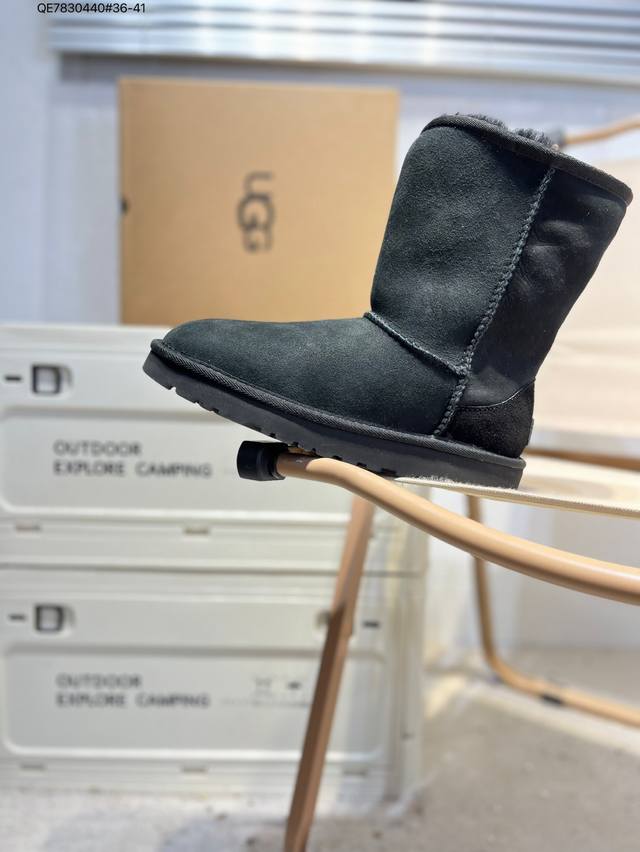 Ugg snow boots with waterproof suede leather upper. American luxury brand Ugg W