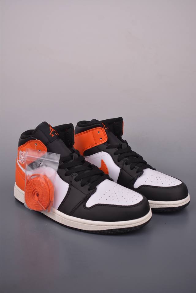 Air Jordan 1 Mid black, white and orange Tmall foreign trade customer orders on