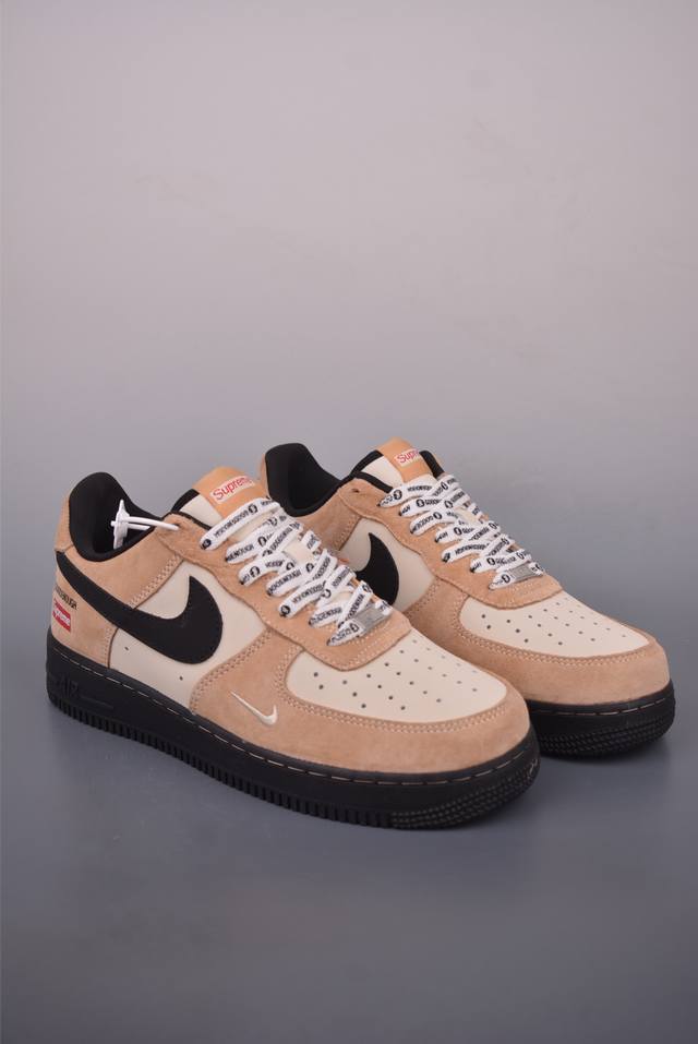Nike Air Force 1 Low Supreme collaborationOriginal last and original cardboard c