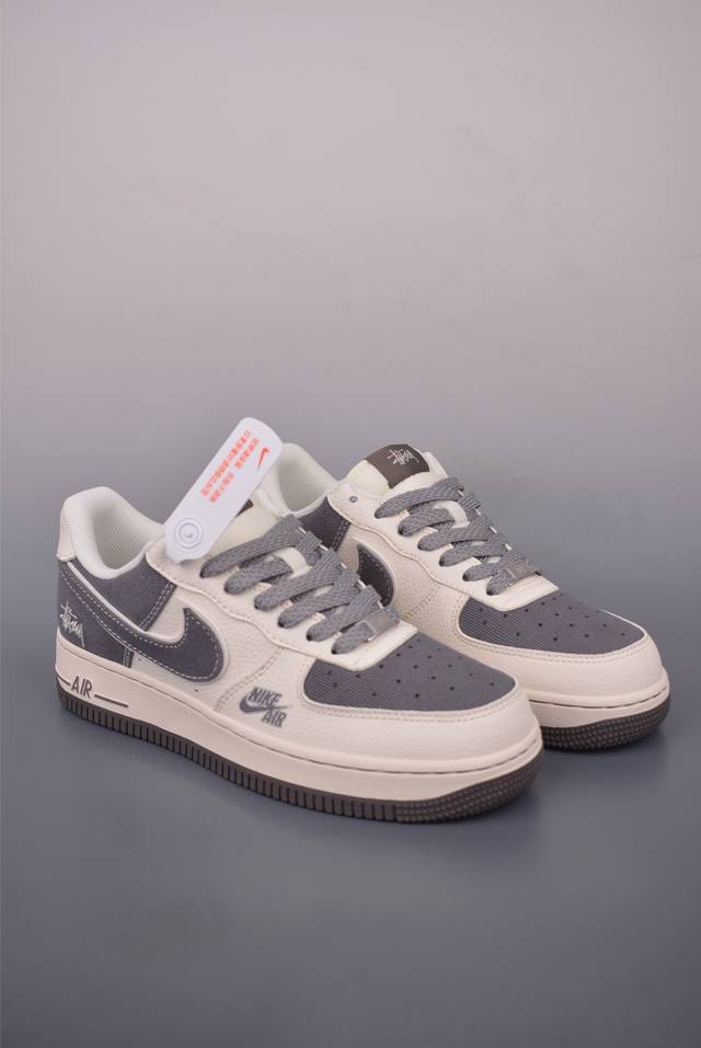 Nike Air Force 1 Low Stussy collaborationOriginal last and original cardboard cr