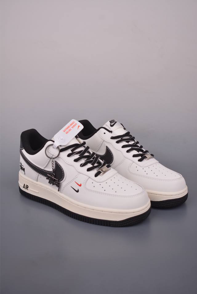 Nike Air Force 1 Low Stussy collaborationOriginal last and cardboard create a pu