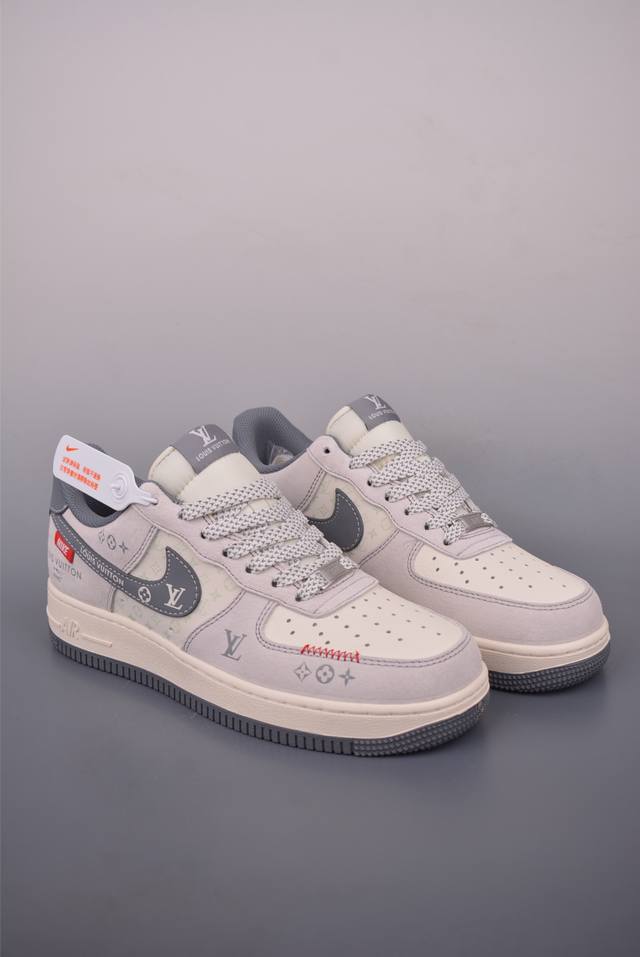 Nike Air Force 1 Low Lv co-branded Original last and original cardboard to creat