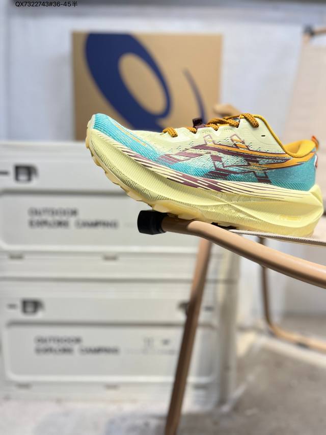 Asics Trabuco Max 4 Asics classic running shoes are now popular with functional