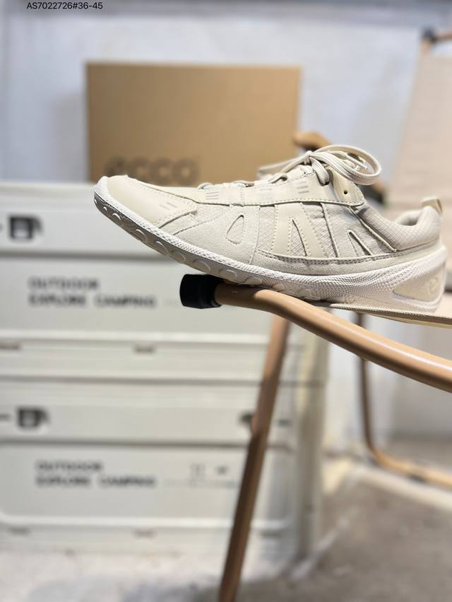 Ecco men's shoes are lightweight, breathable, comfortable, and durable. Skin-fri