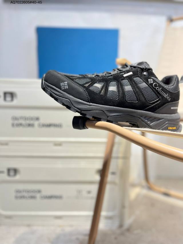 The Columbia men's outdoor hiking and trekking shoe line continues the Facet ind