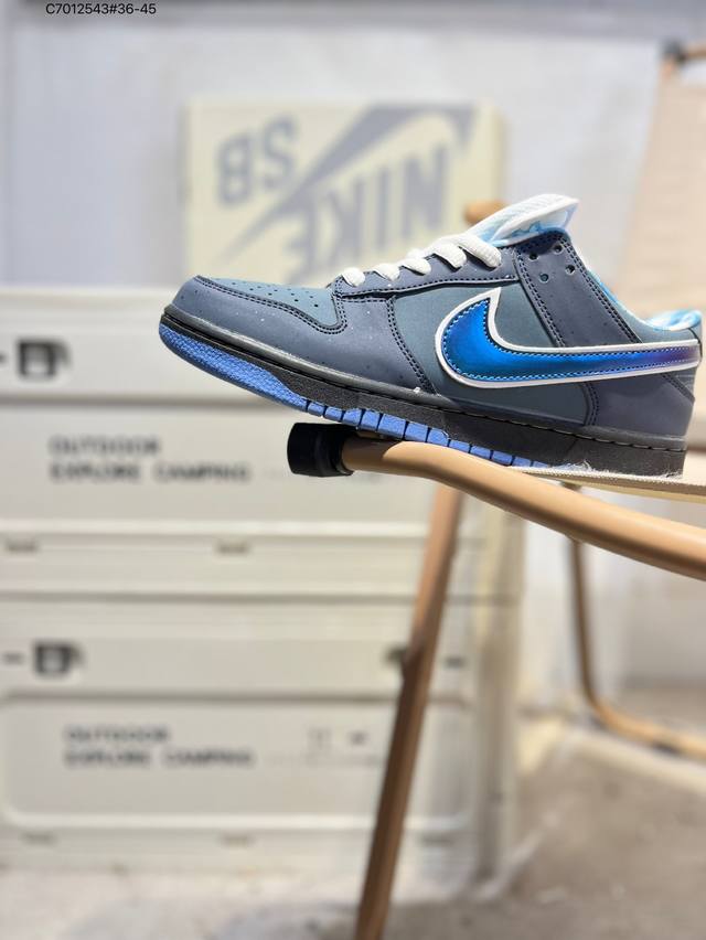 Nike Dunk Low Sneakers Sb Series classic and versatile casual sports sneakers. T