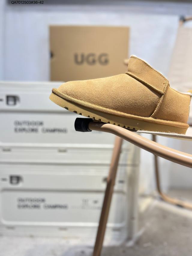 Ugg snow boots with waterproof suede leather upper. American luxury brand Ugg W