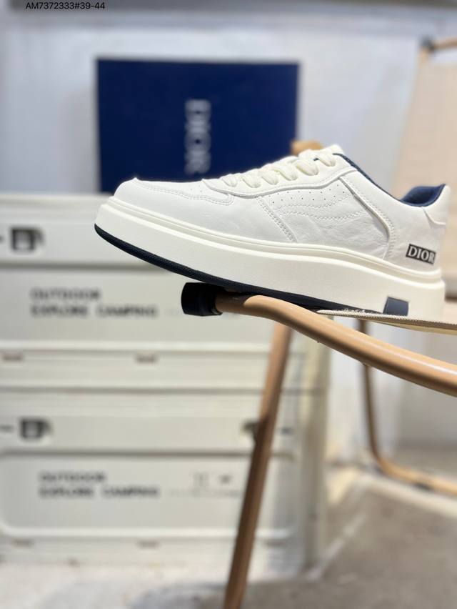 Dior Dior top imported materials extremely skin-friendly and comfortable to the