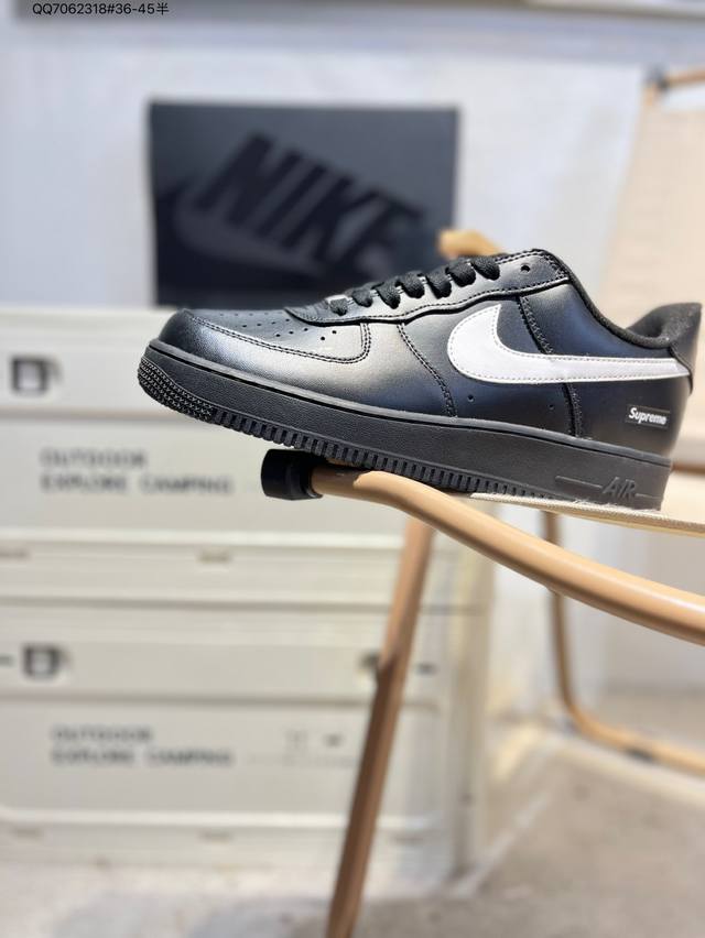 Supreme X Nike Air Force 1 '07 versatile casual sneakers. Soft, springy cushion