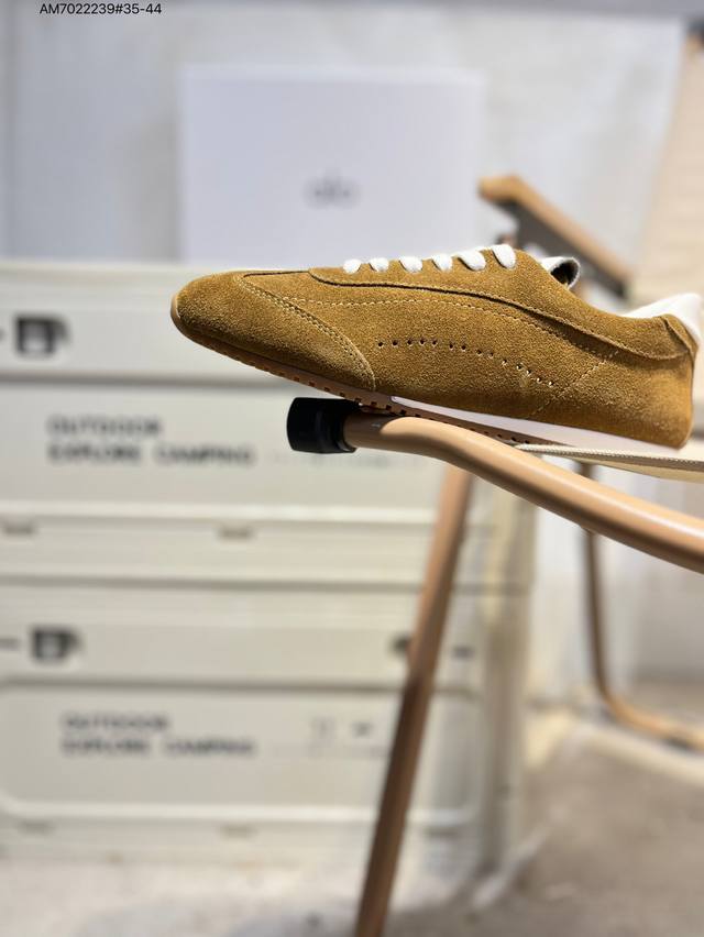 Lo Yogaalosunset's new suede low-top, thin-soled sneakers offer a minimalist sty