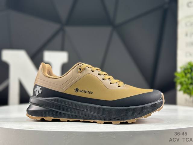 Descente Circuit Ltr Wire Comfortable, Versatile , Non-slip, Durable Low-top Cas