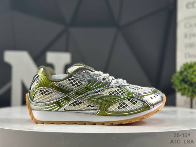 Italian luxury brand - Bottega Veneta - Orbit Lace-Up Runner Bv Bottega Veneta f