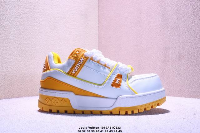 Authentic Louis Vuitton Trainer Sneaker Low, Brand New, Casual Sportswear Style,