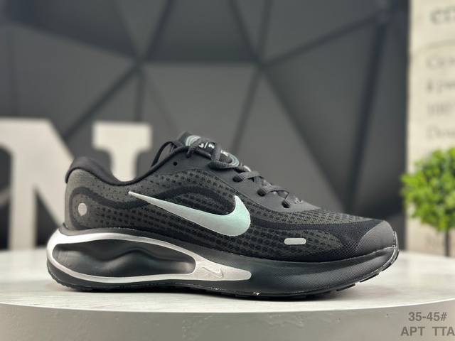 Nike Journey Run Comfortable, Versatile, Shock-Absorbing, Breathable Running Sho