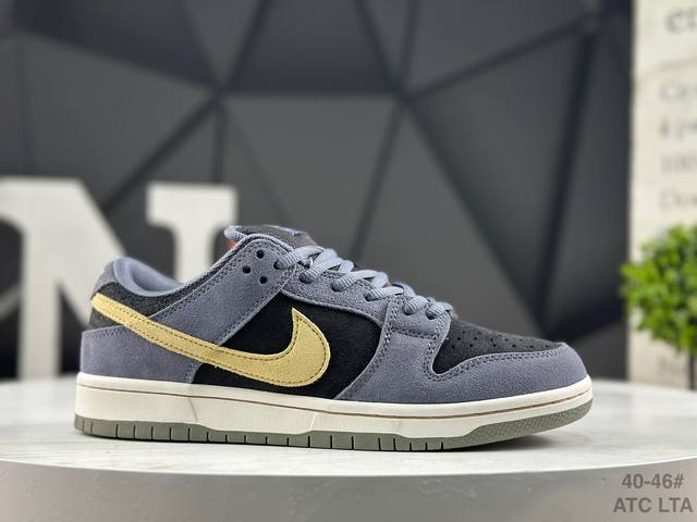 Nike Dunk Low Sneakers, SB series, classic and versatile casual sports sneakers.
