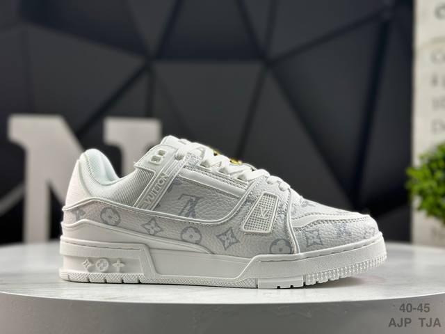 Louis Vuitton Lv Louis Vuitton sneakers A must-have style recommended by the "Si