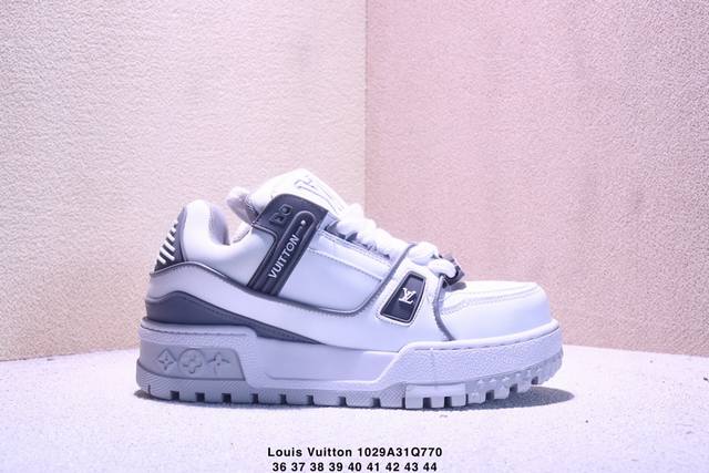 Louis Vuitton Lv Trainer sneakers, latest colorway, basketball style sneakers. D
