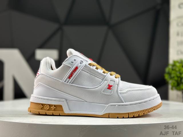 Louis Vuitton Lv Louis Vuitton sneakers A must-have style recommended by the "Si