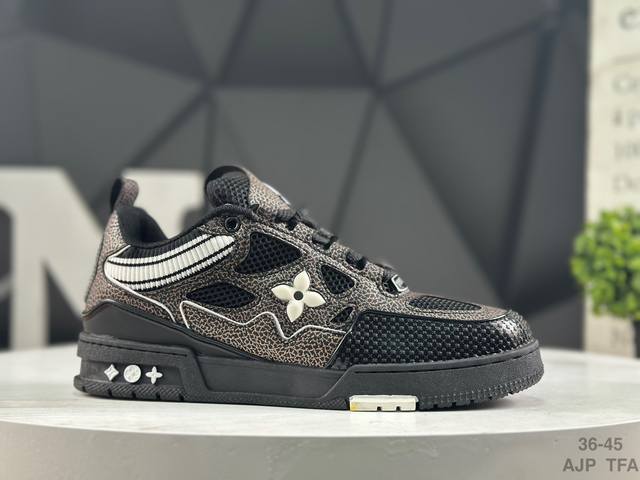 Louis Vuitton Lv sneakers (Ddd). A must-have style from the popular reality show