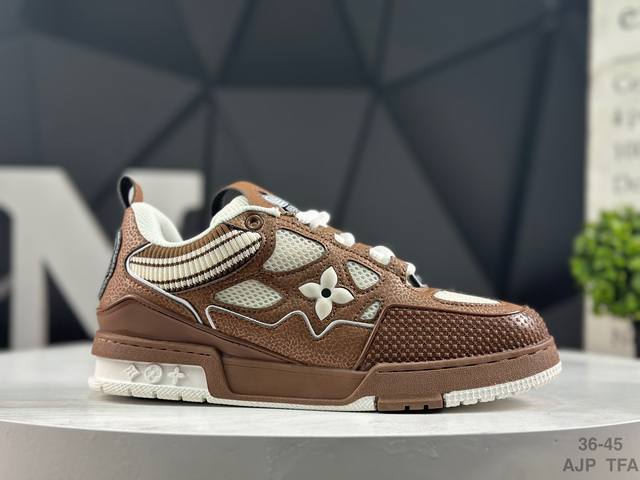 Louis Vuitton Lv sneakers (Ddd). A must-have style from the popular reality show