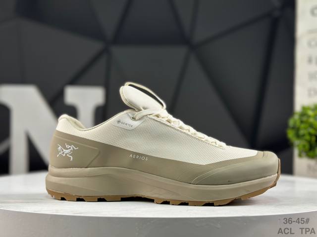 Developed using the original Arc'teryx last and paper pattern, this shoe feature