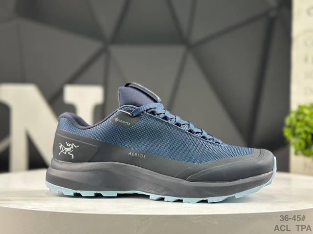 Developed using the original Arc'teryx last and paper pattern, this shoe feature