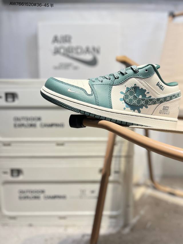 Factory Grade Top Layer Leather Jordan Air Jordan 1 Low AJ1 Basketball Shoes Off