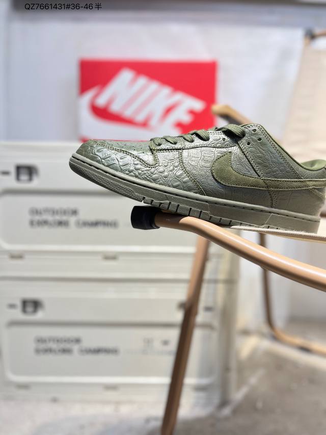 Nike Dunk Low Sneakers, SB series, classic and versatile casual sports sneakers.