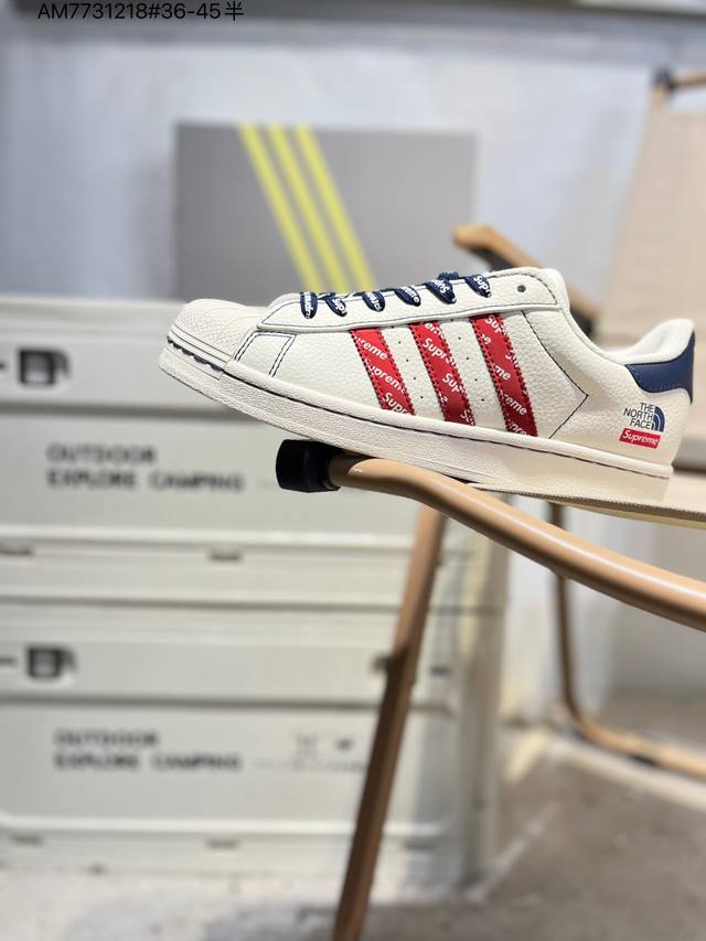 Adidas Originals Superstar classic colorway, classic shell toe, official website