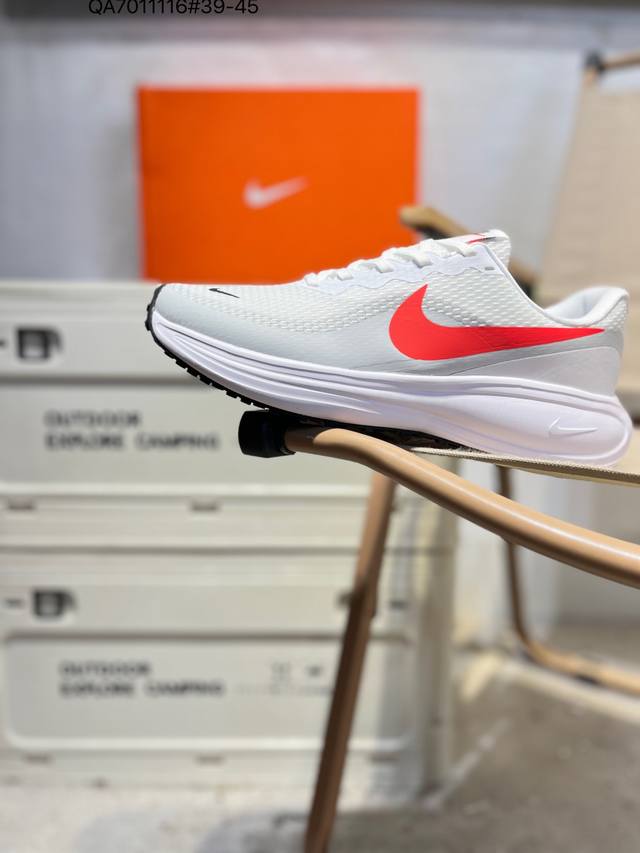 Nk Revolution 8 London 8th Generation Ultralight Mesh Running Shoes combine a sw