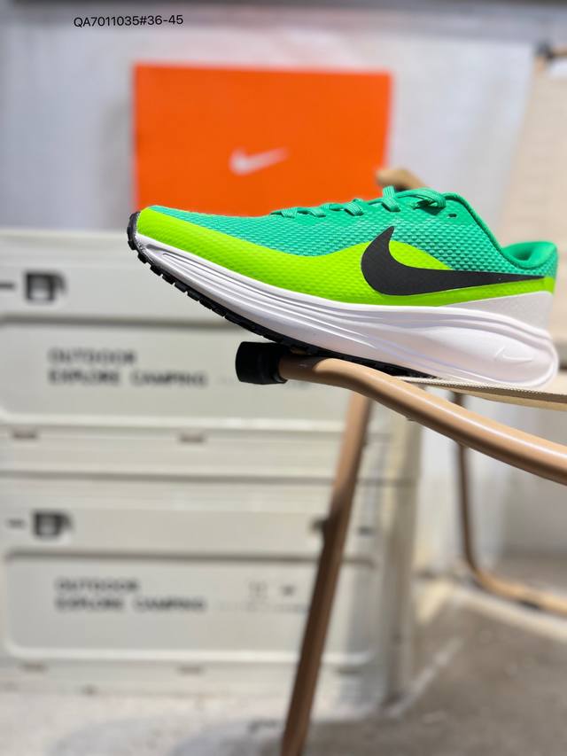 Nk Revolution 8 London 8 Ultralight Mesh Running Shoes combine a swift look with