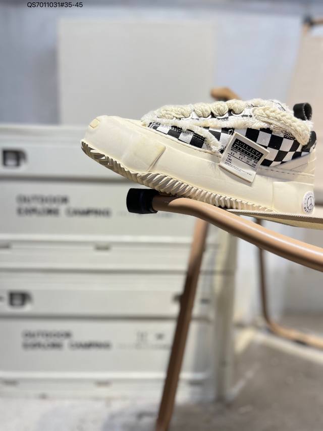 Xvessel Vanness Wu's Low-Top Apricot Canvas Platform Shoes with Double Side Labe