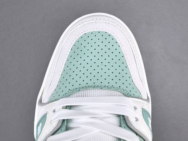 Channel Advantage! LV Trainer Limited Edition Casual Low-Top Fashion Sneakers (O