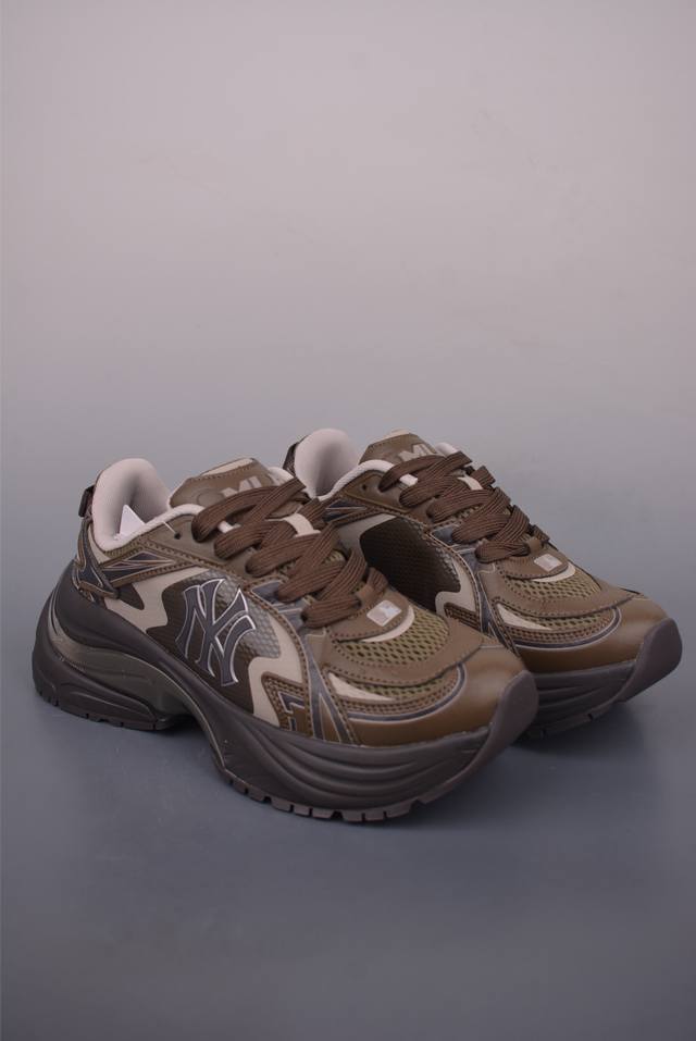 Mlb Curve Runner Enamel New York Yankees Trendy and Stylish Platform Sneakers Zh