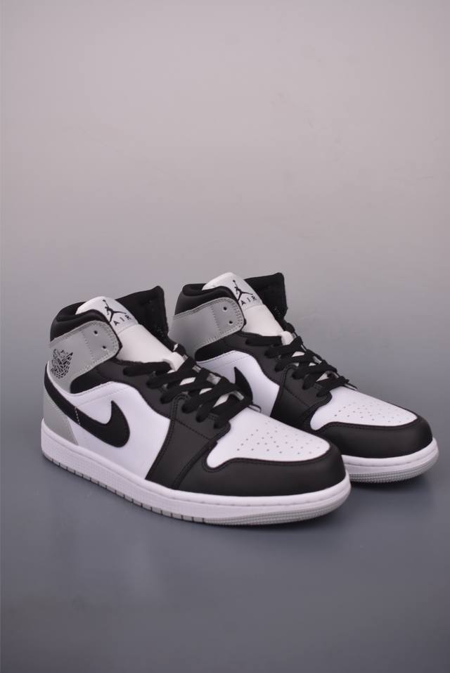 Air Jordan 1 Mid Black/Grey Mid-Top (Ddd) - Ordered from a Tmall export customer