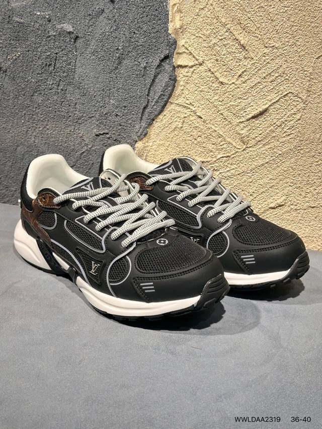 New Arrival Real Shots Brand New Louis Vuitton Trainer Sneaker Low Casual Sports