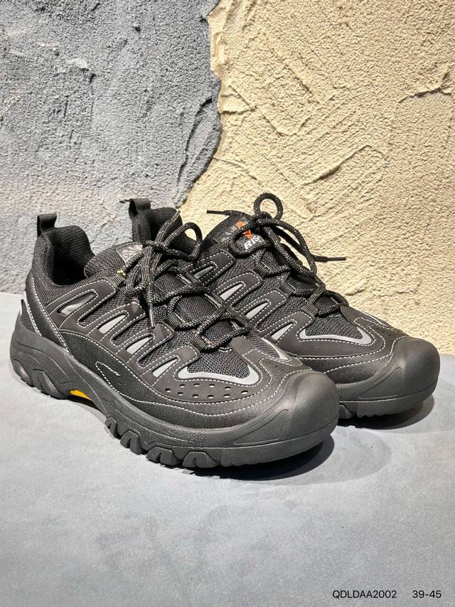 Crispi's Awayhigh hiking boots are platform platform shoes with platform heels.