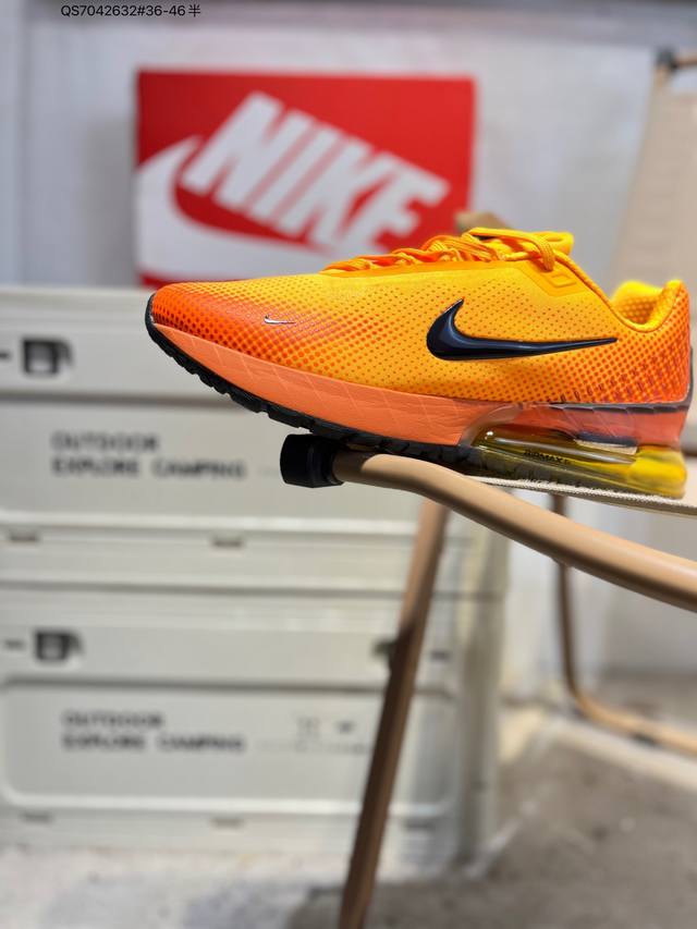 Nike Air Max Phoneix running shoes, featuring cushioning, durability, and breath