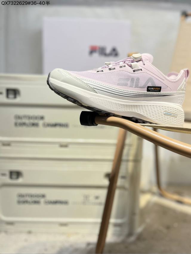 Fila Fusion, a trendy low-top athletic and casual shoe brand. Fila Fusion primar