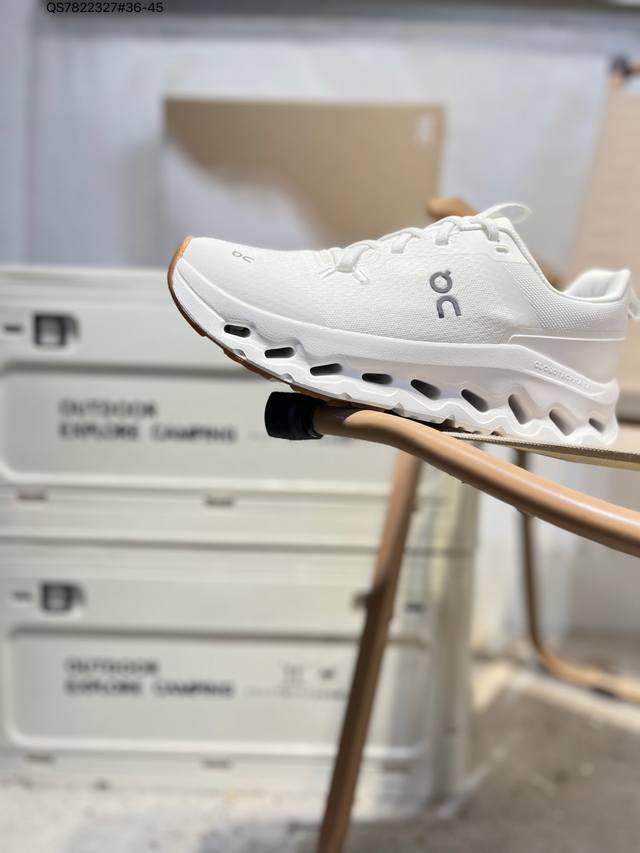 On-Run Cloudvista is a tennis-inspired athletic and casual shoe that blends a bo