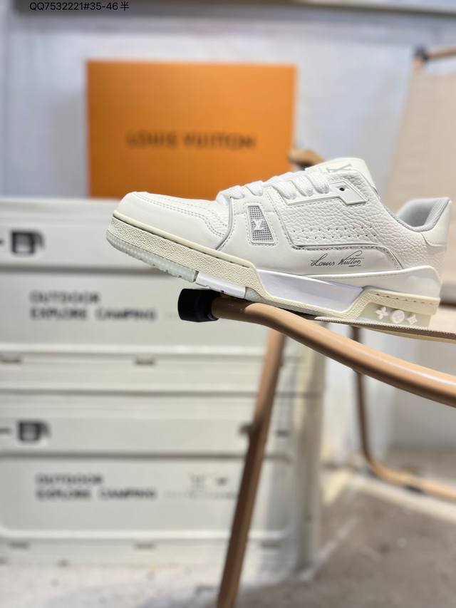 Louis Vuitton Lv sneakers New Lv Trainer latest colorway sneakers L brand basket